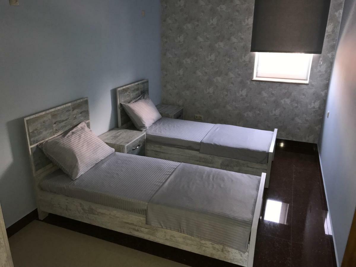 Liko Hostel エレバン エクステリア 写真