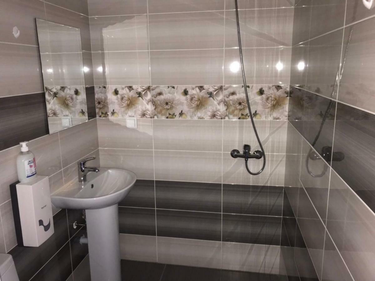 Liko Hostel エレバン エクステリア 写真