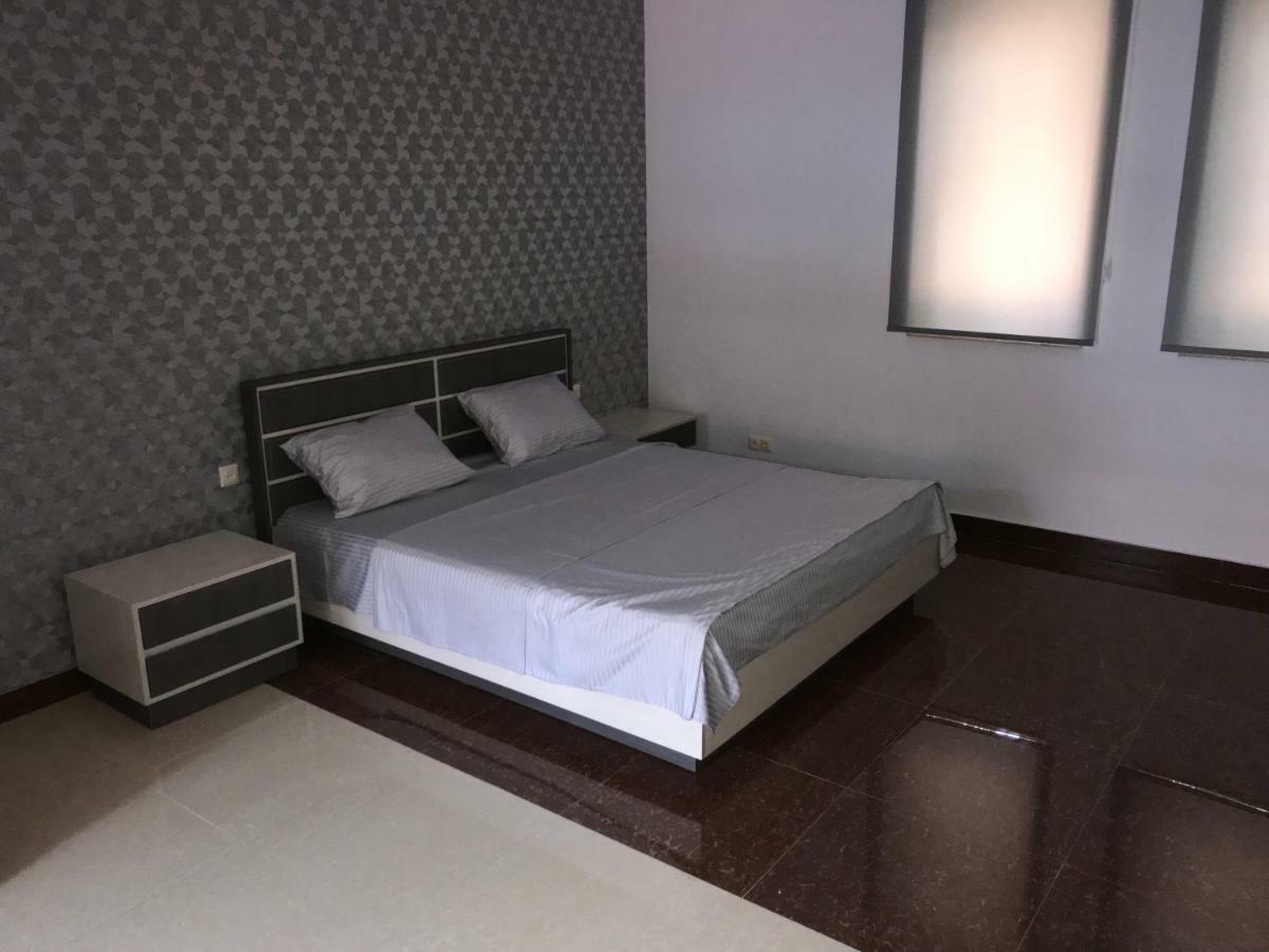 Liko Hostel エレバン エクステリア 写真